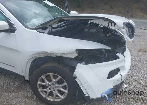 2015 Jeep Cherokee Latitude из США, поврежденный, VIN 1C4PJMCS3FW641973